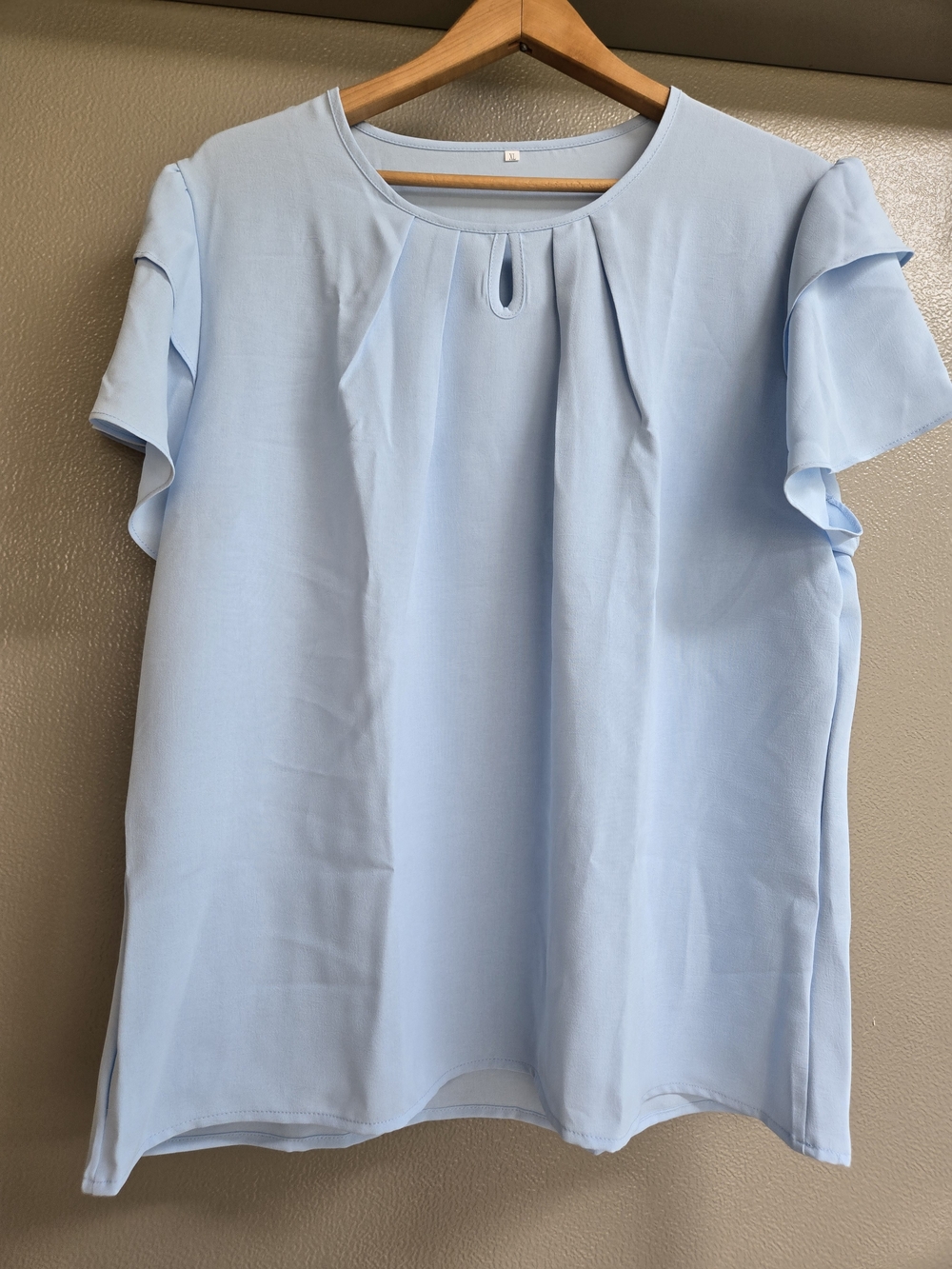 Light Blue Women's Short Sleeve Pleated Keyhole Top Size US XL